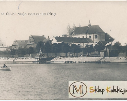 Pińsk Aleja nad rzeką Piną